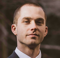 Thomas Whitfield, αναλυτής trading και ειδικός στην αγορά crypto, πορτρέτο